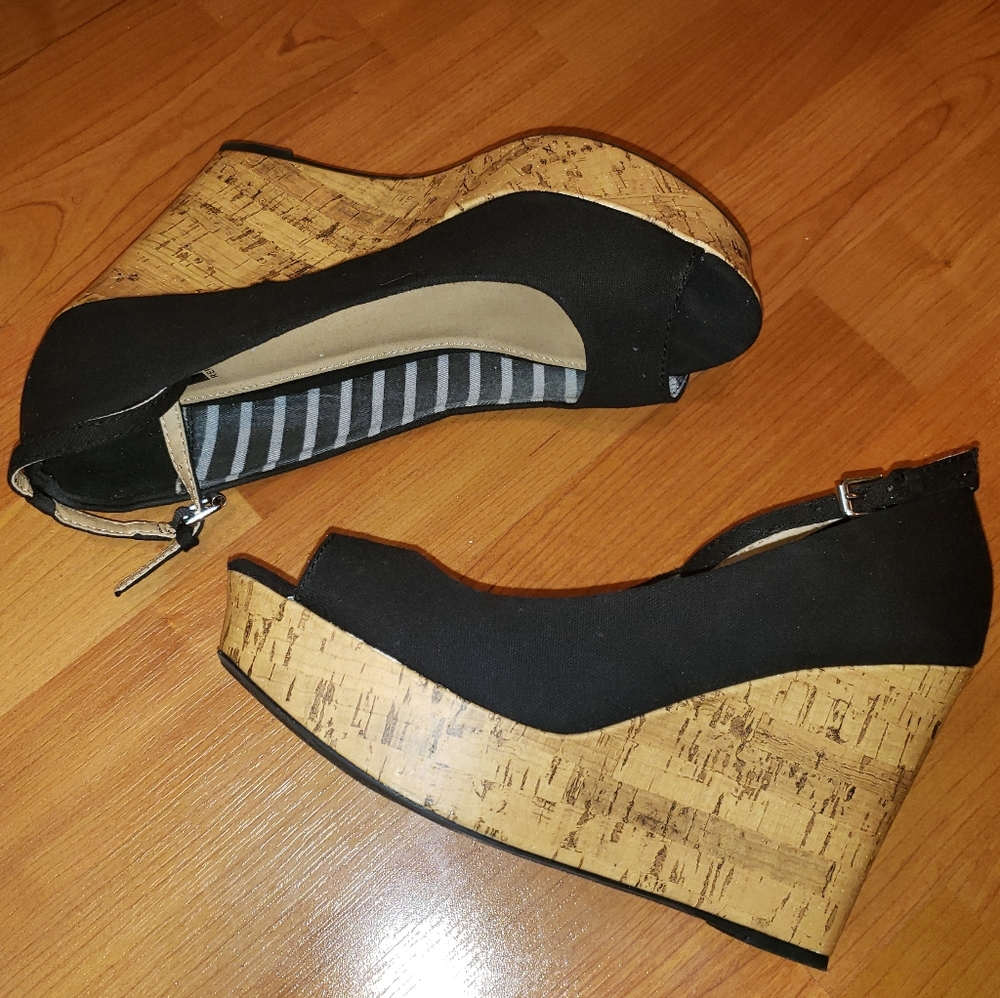 Open toe wedges - Picture 3 of 4